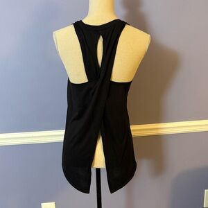 Old Navy Black Activewear Top